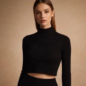 Forever 21 Black Ribbed Long Sleeve Crop Top Size Small